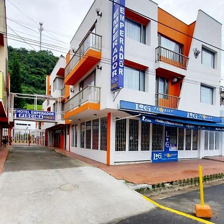 Hotel Emperador Barbosa  Bagian luar foto