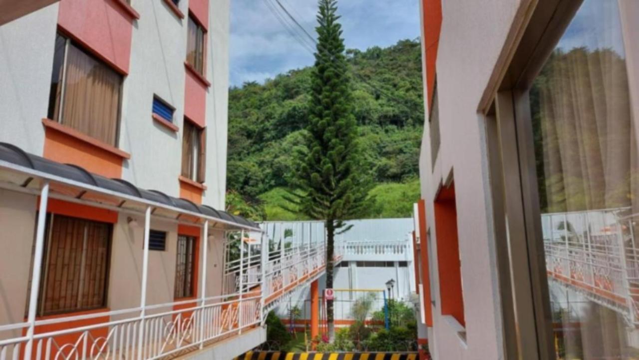 Hotel Emperador Barbosa  Bagian luar foto