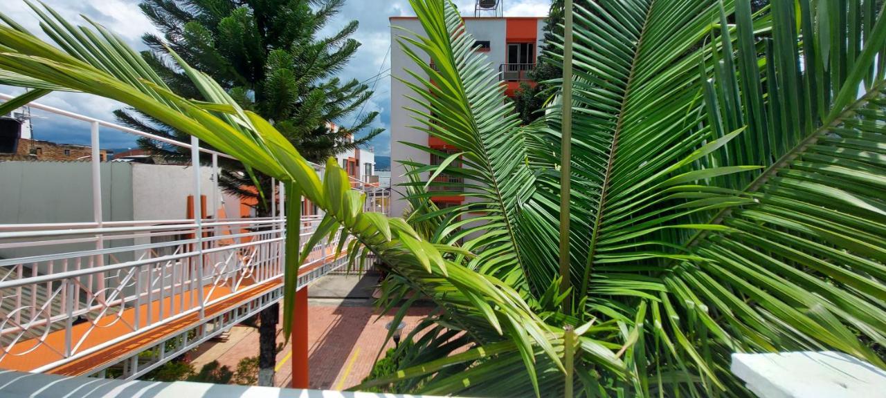 Hotel Emperador Barbosa  Bagian luar foto