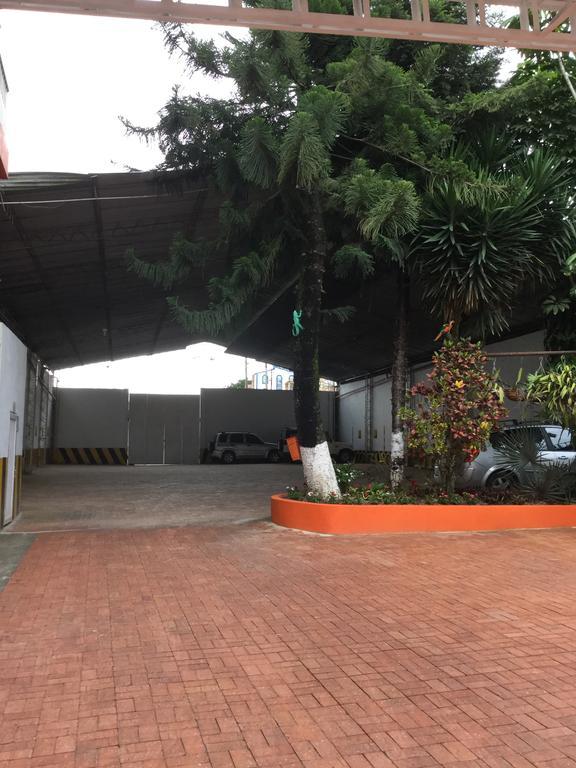 Hotel Emperador Barbosa  Bagian luar foto