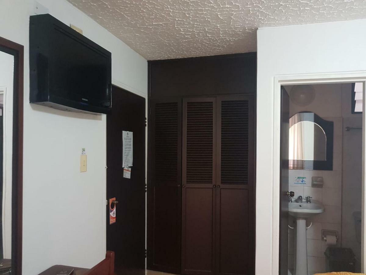 Hotel Emperador Barbosa  Bagian luar foto