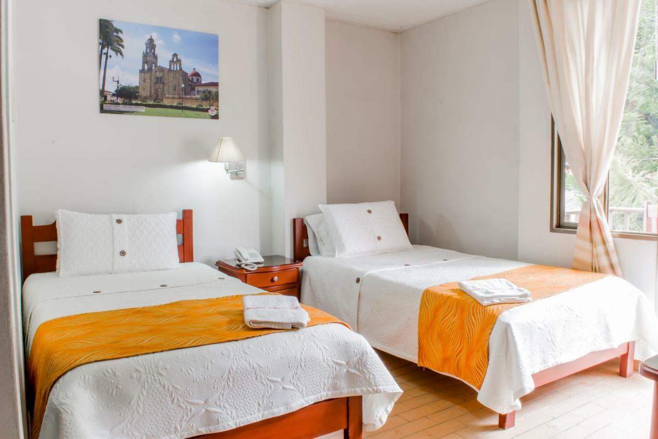 Hotel Emperador Barbosa  Ruang foto
